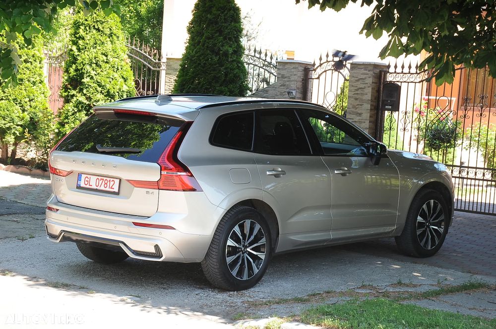 Volvo XC 60 B4 MHEV R-Design - 3