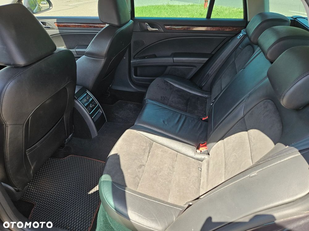 Skoda Superb 2.0 TDI Elegance DSG - 8