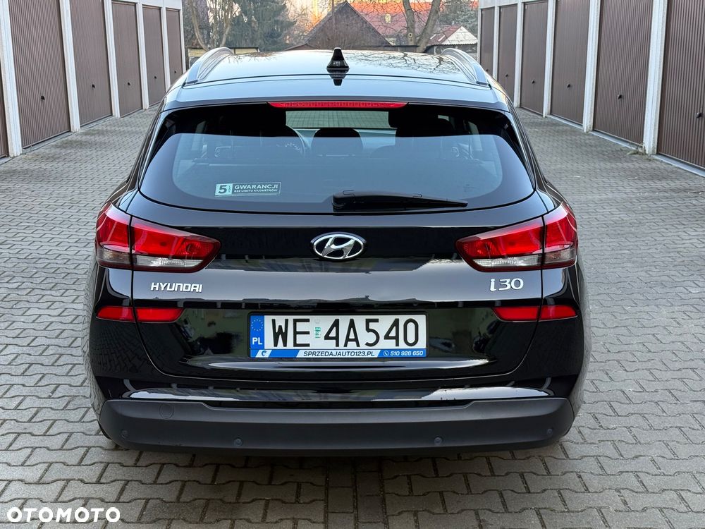 Hyundai i30 1.5 DPI Classic + - 30