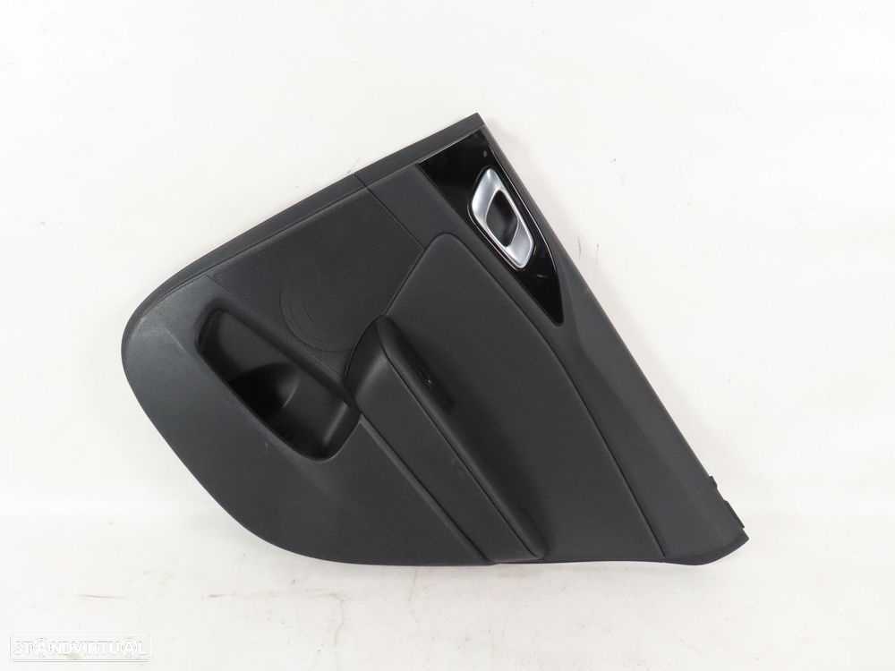 Forra da Porta Direito/Trás Seminovo/ Original KIA CEED (CD) - 1