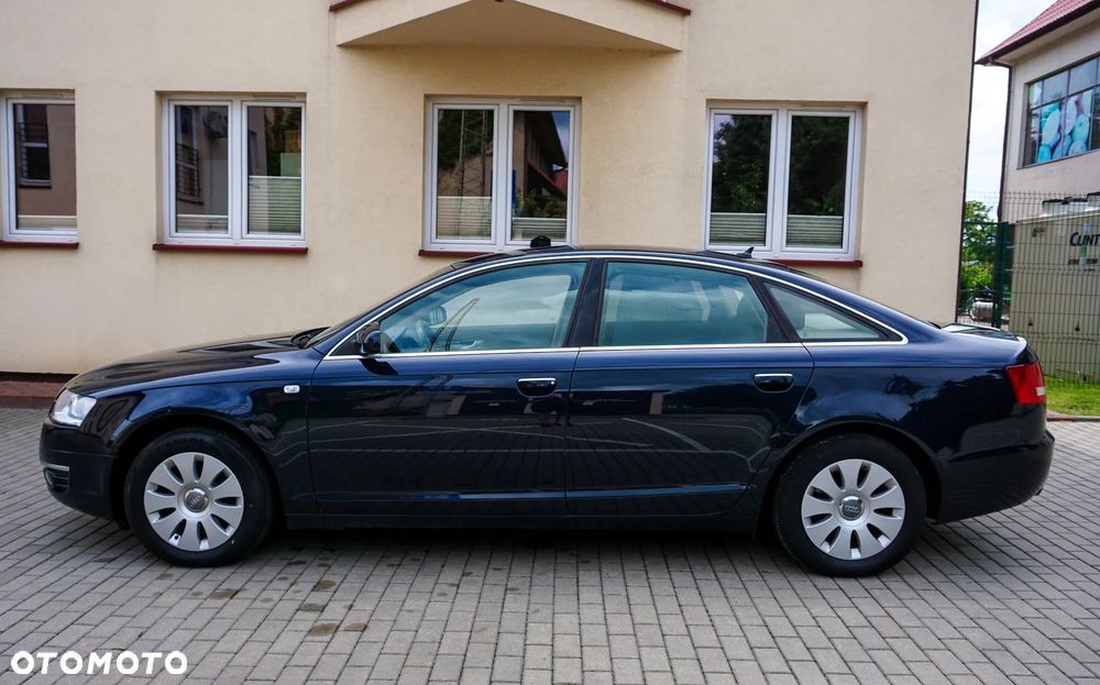 Audi A6 Limousine 2.4 Quattro - 19