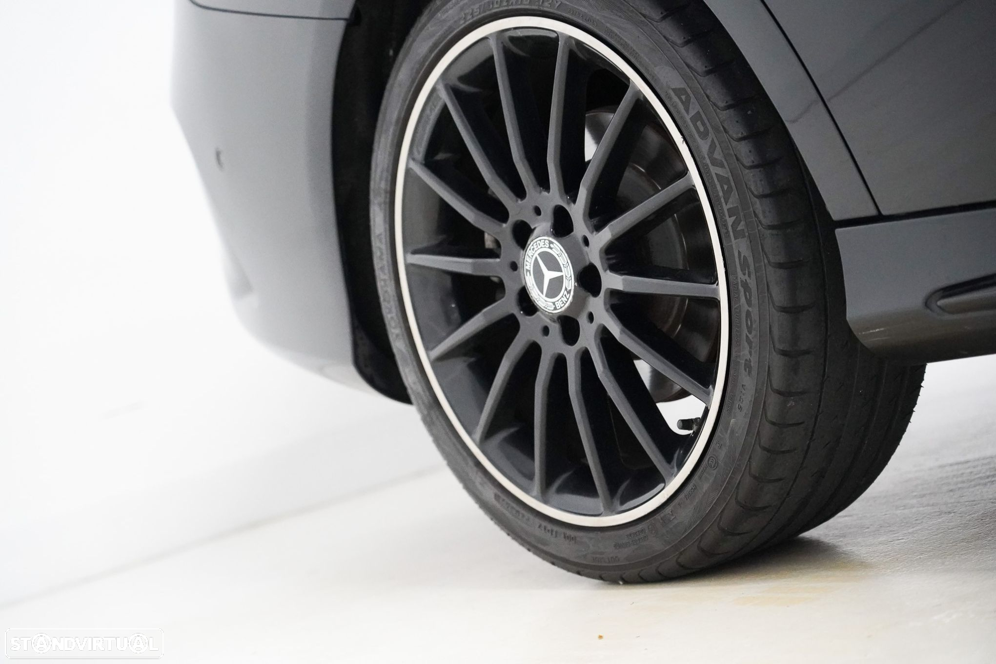 Mercedes-Benz CLA 200 d Shooting Brake AMG Line Aut. - 21