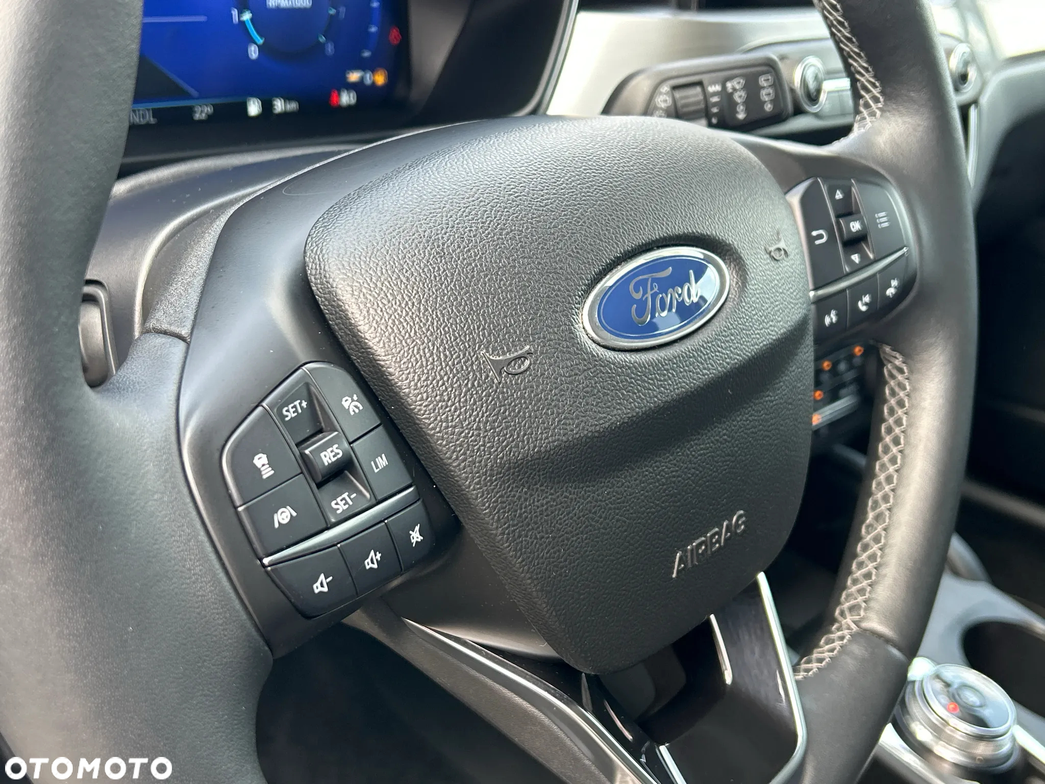 Ford Focus 1.0 EcoBoost Start-Stopp-System TITANIUM X - 14