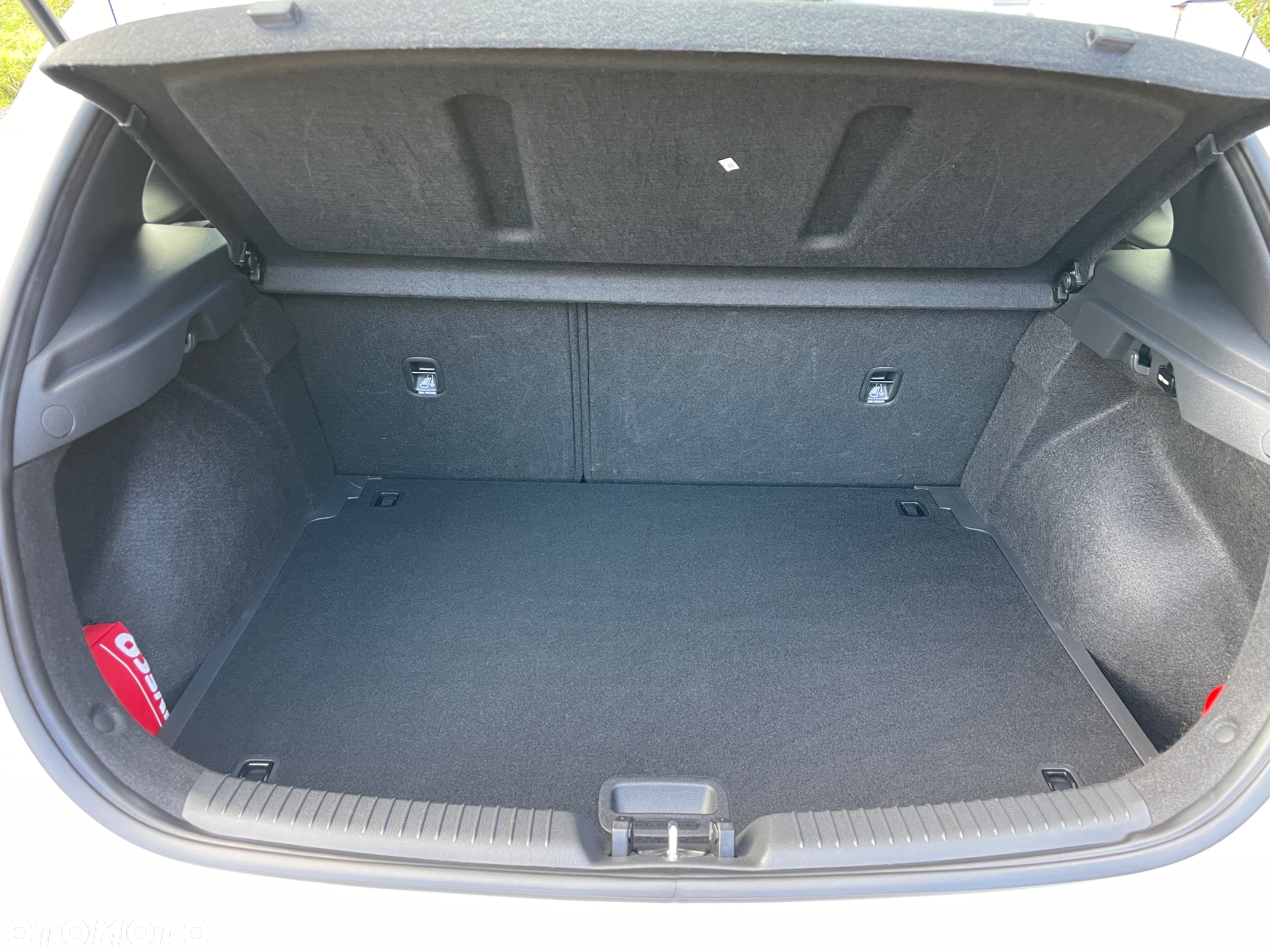 Hyundai i30 1.5 DPI Classic + - 10