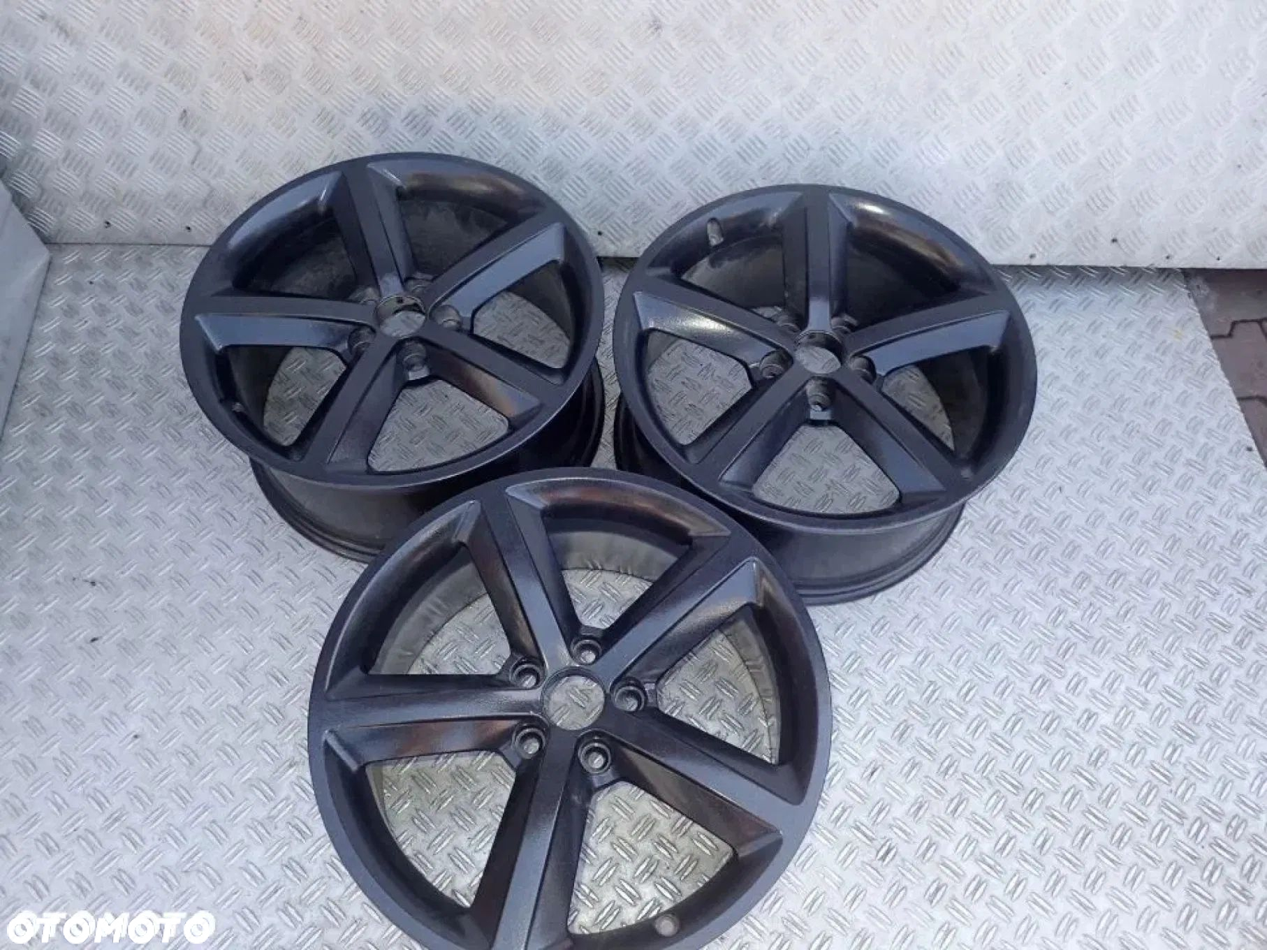 FELGA AUDI NA ZAPAS 1SZT AUDI 8K0601025Q - 4