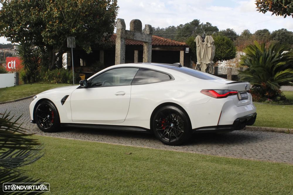 BMW M4 Competition - 4