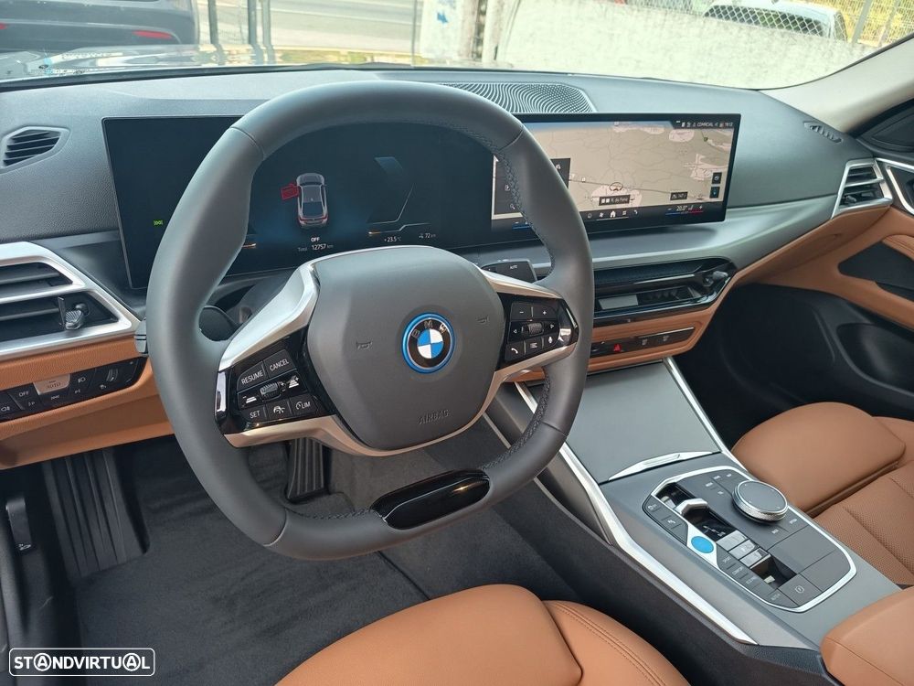 BMW i4 eDrive35 - 16