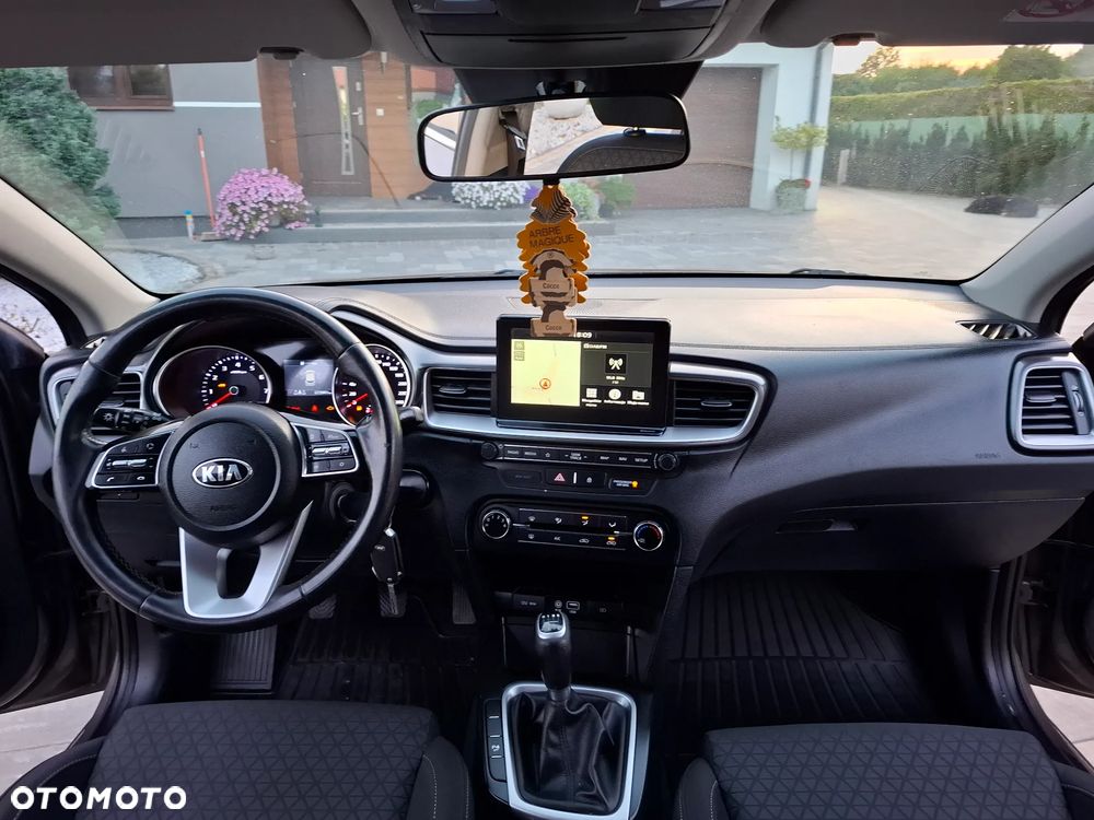 Kia Ceed 1.4 Vision - 23