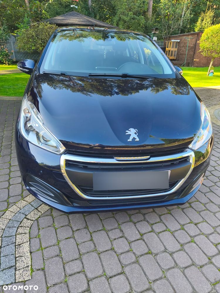 Peugeot 208 - 1