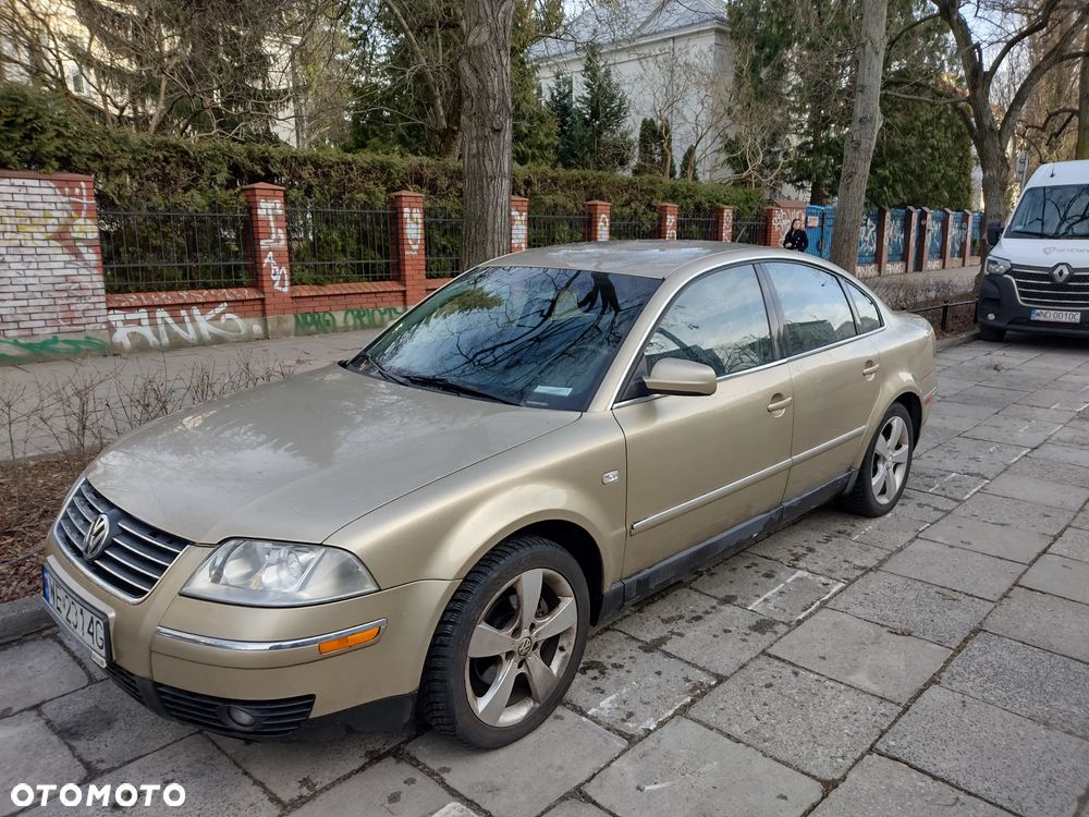 Volkswagen Passat 1.8T Comfortline - 1