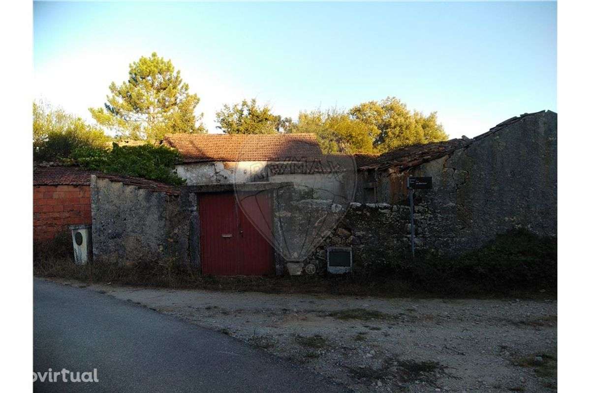 Moradia- T3 - Venda em Santiago da Guarda - Grande imagem: 4/5