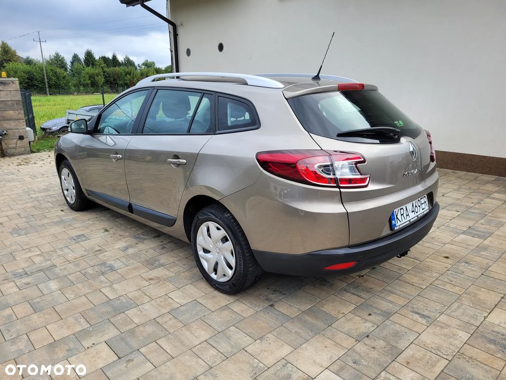 Renault Megane Grandtour ENERGY TCe 115 Start & Stop Authentique - 6