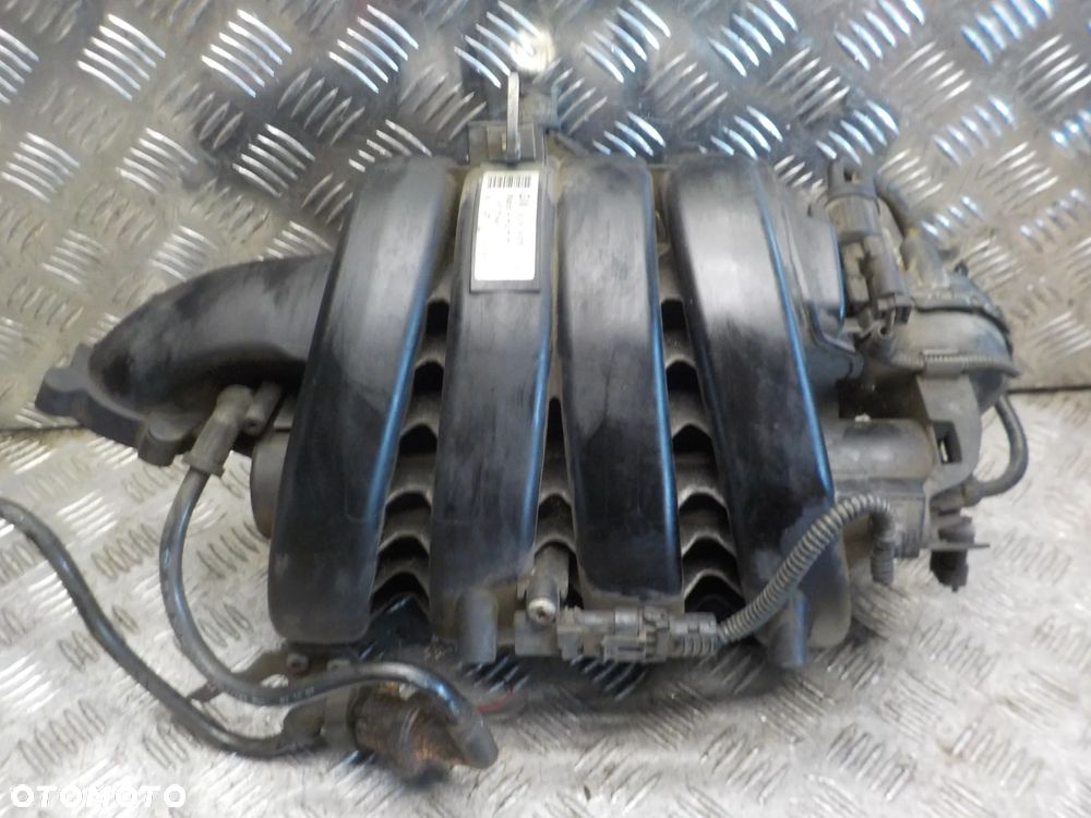 OPEL ZAFIRA B 1.8 18XER KOLEKTOR SSĄCY 55563685 - 1