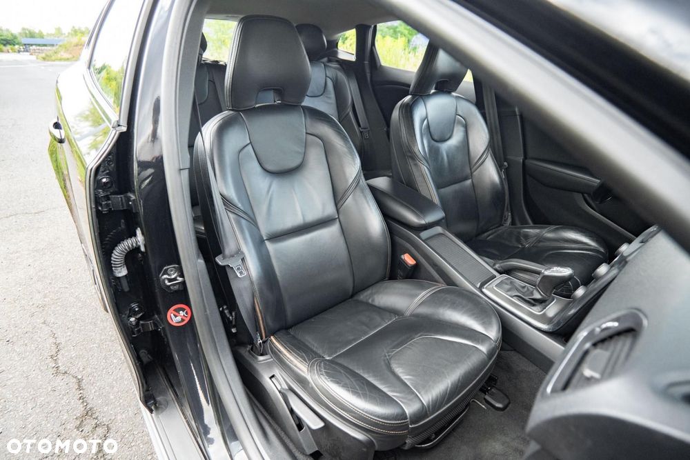 Volvo V40 T4 Powershift Summum - 16