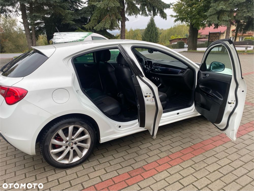 Alfa Romeo Giulietta - 11