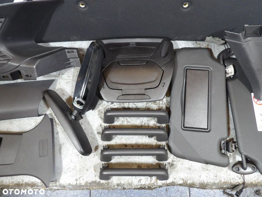 FORD FOCUS MK3 KOMBI PODSUFITKA CZARNA - 6