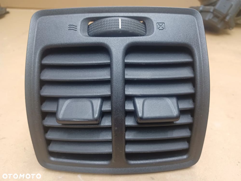 KRATKA NAWIEWU TYŁ KUGA MK2 LIFT AM51R043D38 - 4