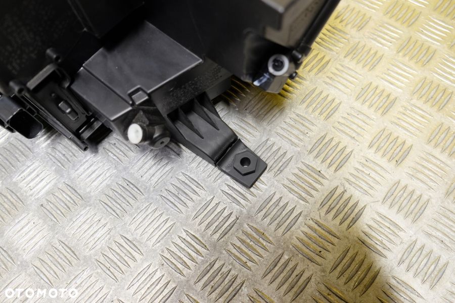 VW TAOS 2022- REFLEKTOR LAMPA FULL LED R USA - 9