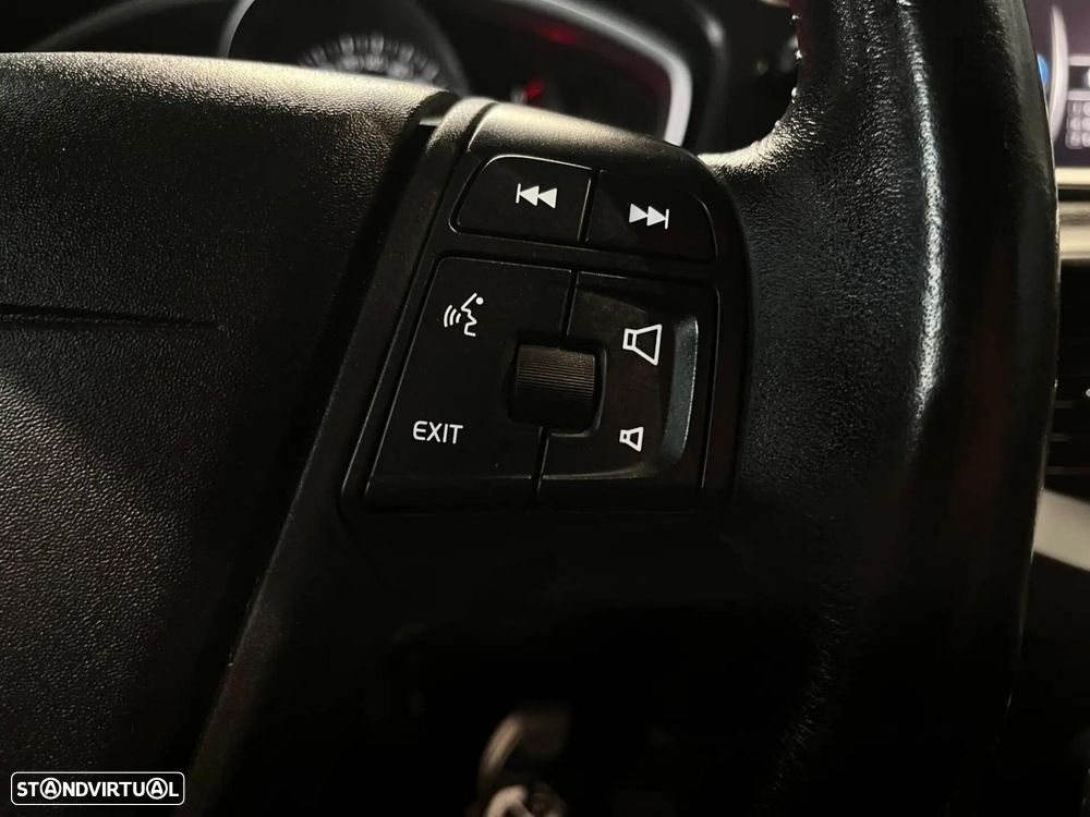 Volvo V40 - 22