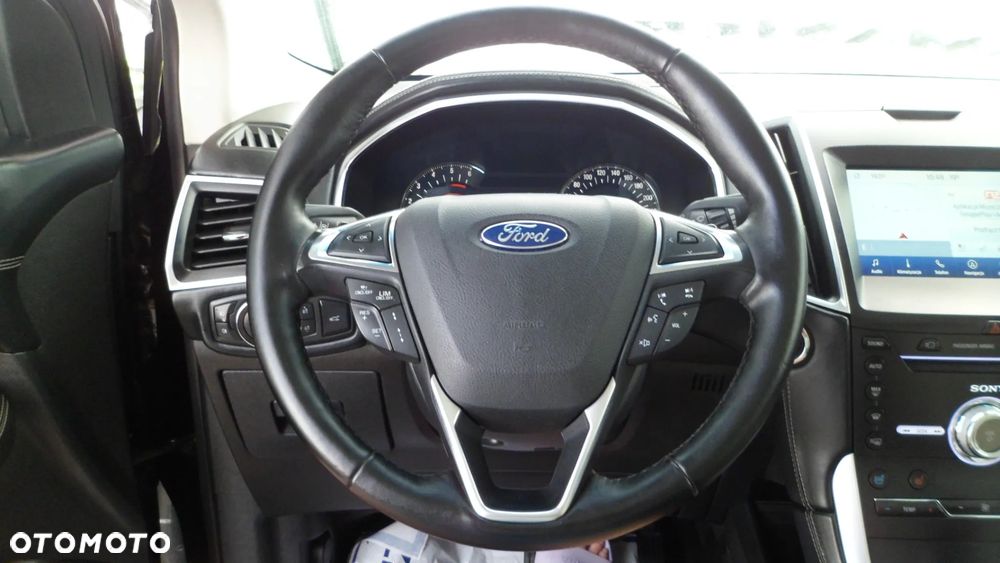 Ford Edge 2.0 TDCi Bi-Turbo 4x4 Vignale - 37