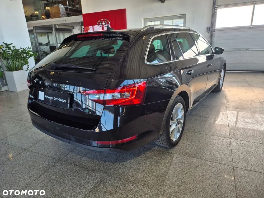 Skoda Superb 2.0 TDI SCR Ambition DSG - 11