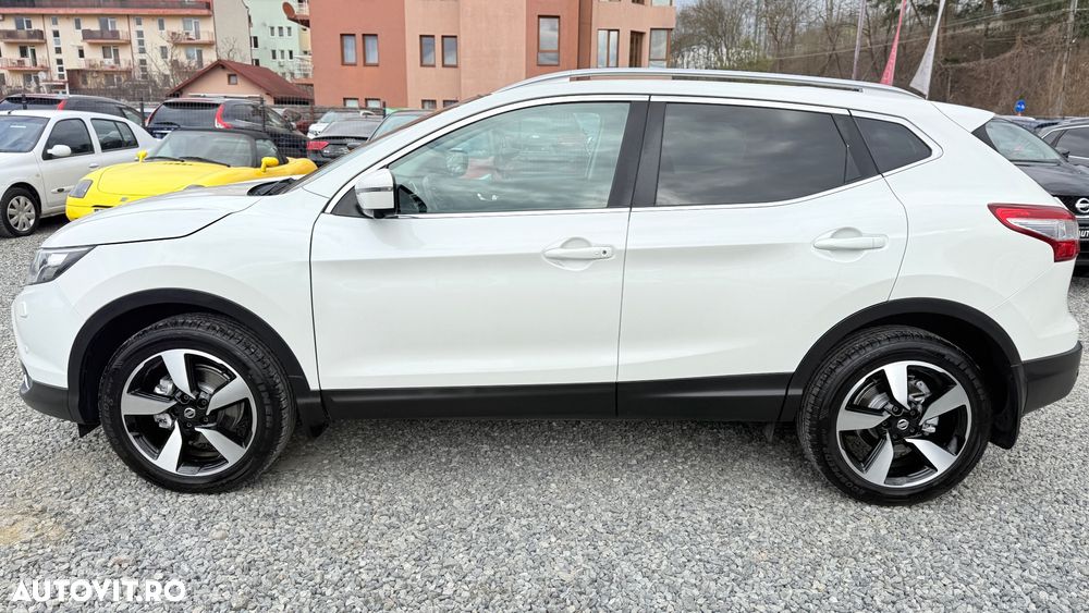 Nissan Qashqai 1.6 DIG-T N-Connecta - 25