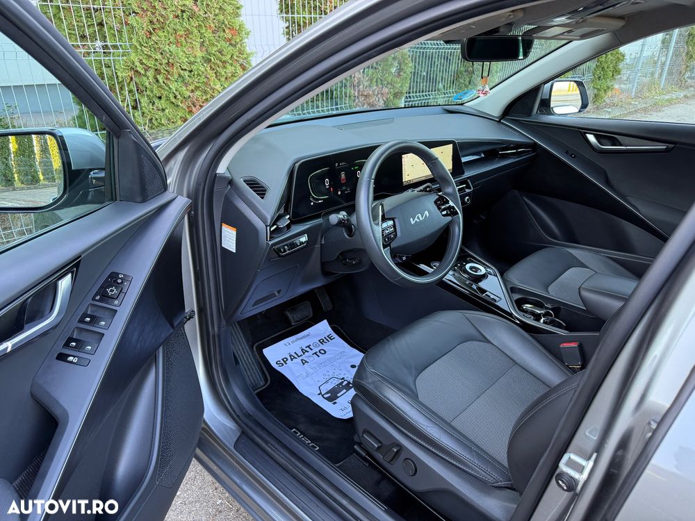 Kia Niro 1.6 GDI HEV 2WD OPF Aut. Vision - 24