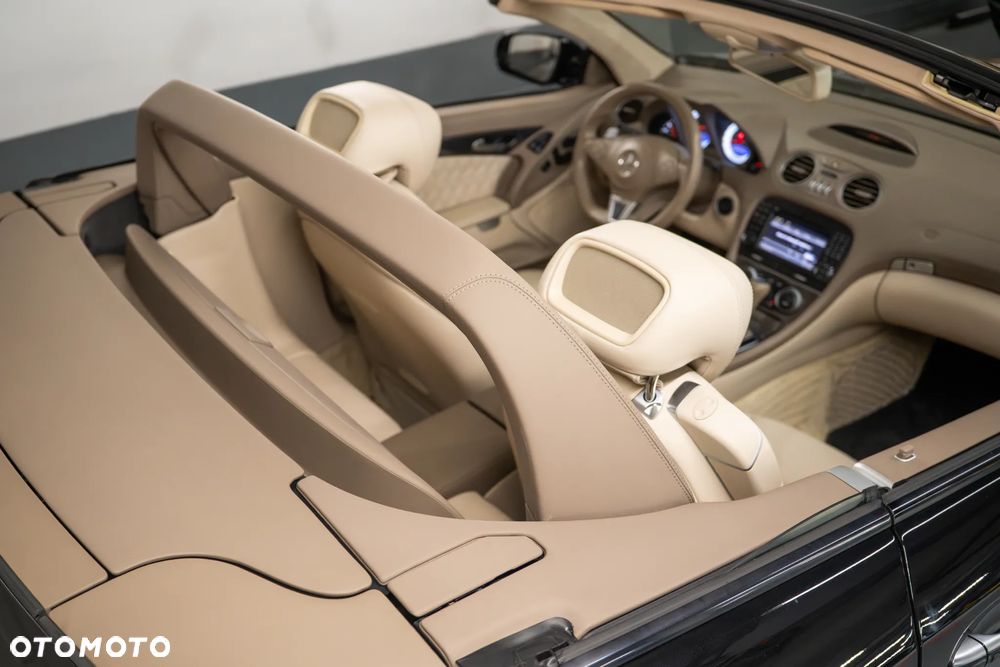 Mercedes-Benz SL 65 AMG - 28