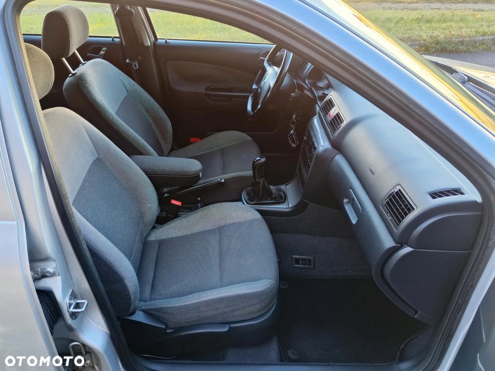 Skoda Octavia 2.0 Combi Selection - 8