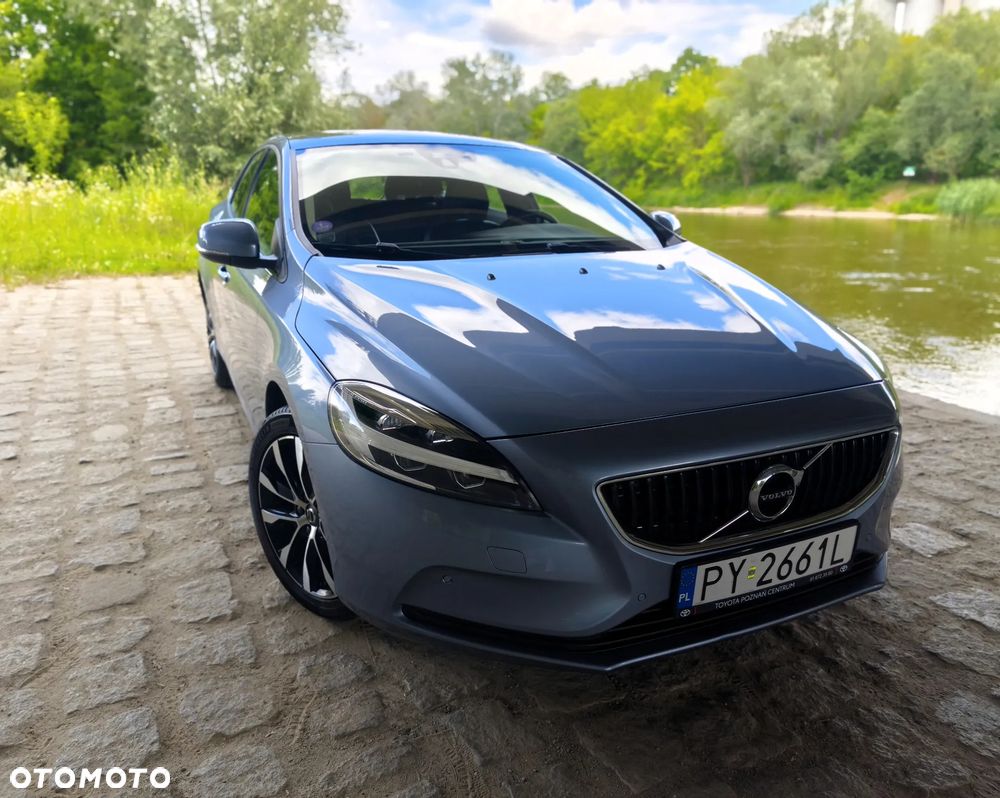 Volvo V40 T2 Drive-E Momentum - 4
