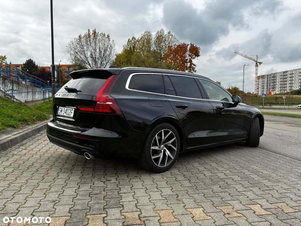 Volvo V60 T4 Momentum Pro - 7
