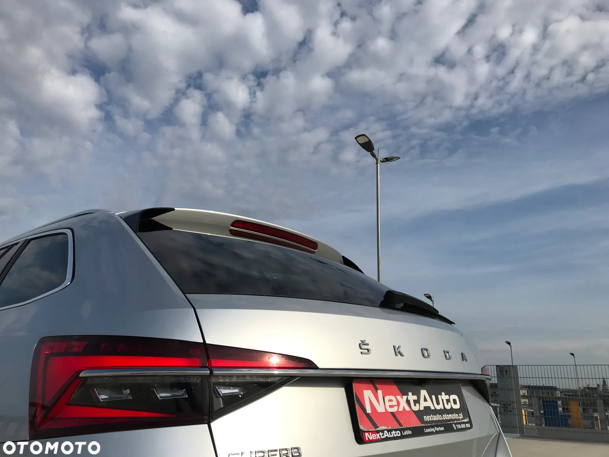 Skoda Superb 2.0 TDI SCR L&K DSG - 13