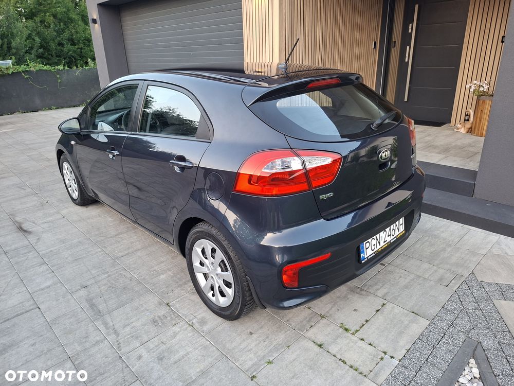 Kia Rio - 3