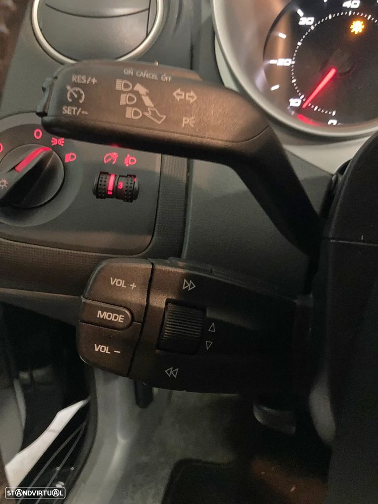 SEAT Ibiza ST 1.6 TDI Style DPF - 8