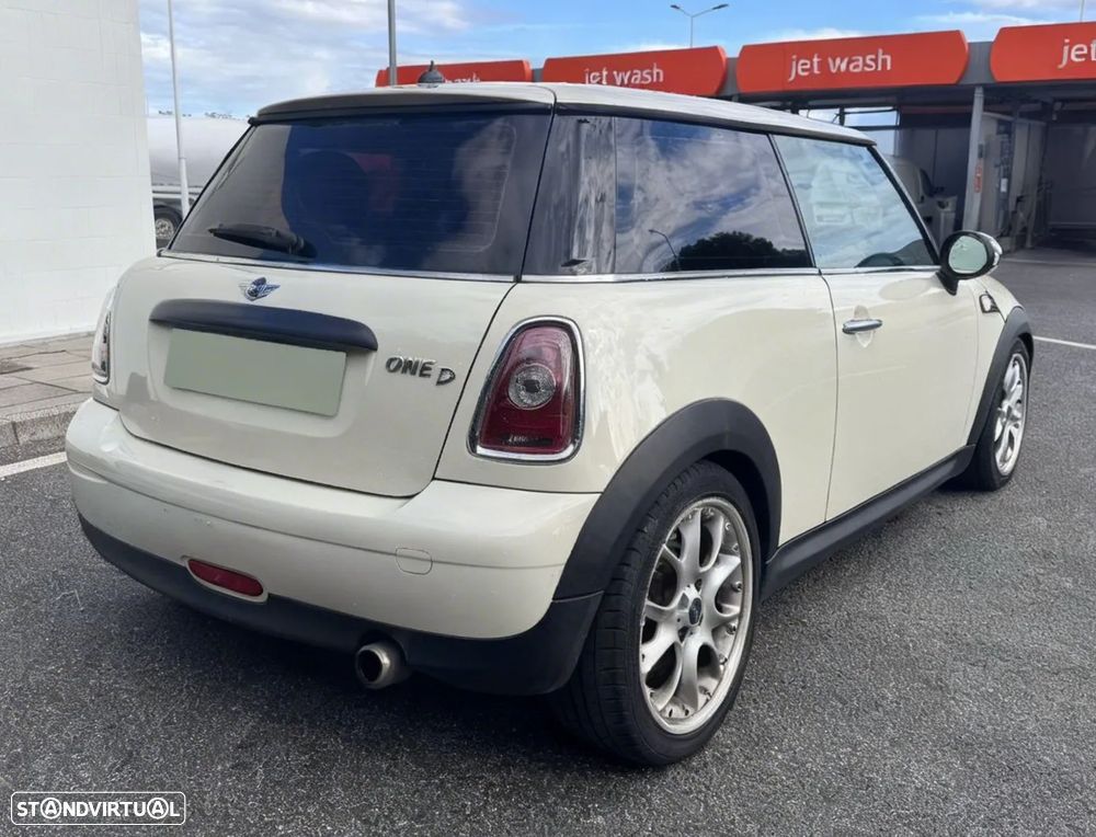 MINI 3 Portas Cooper D - 5