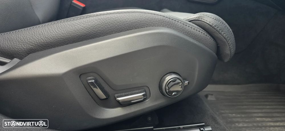 Volvo V60 2.0 T6 AWD TE Plus Dark - 15