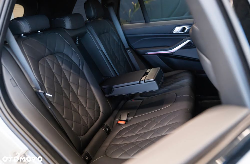 BMW X5 xDrive30d mHEV - 32