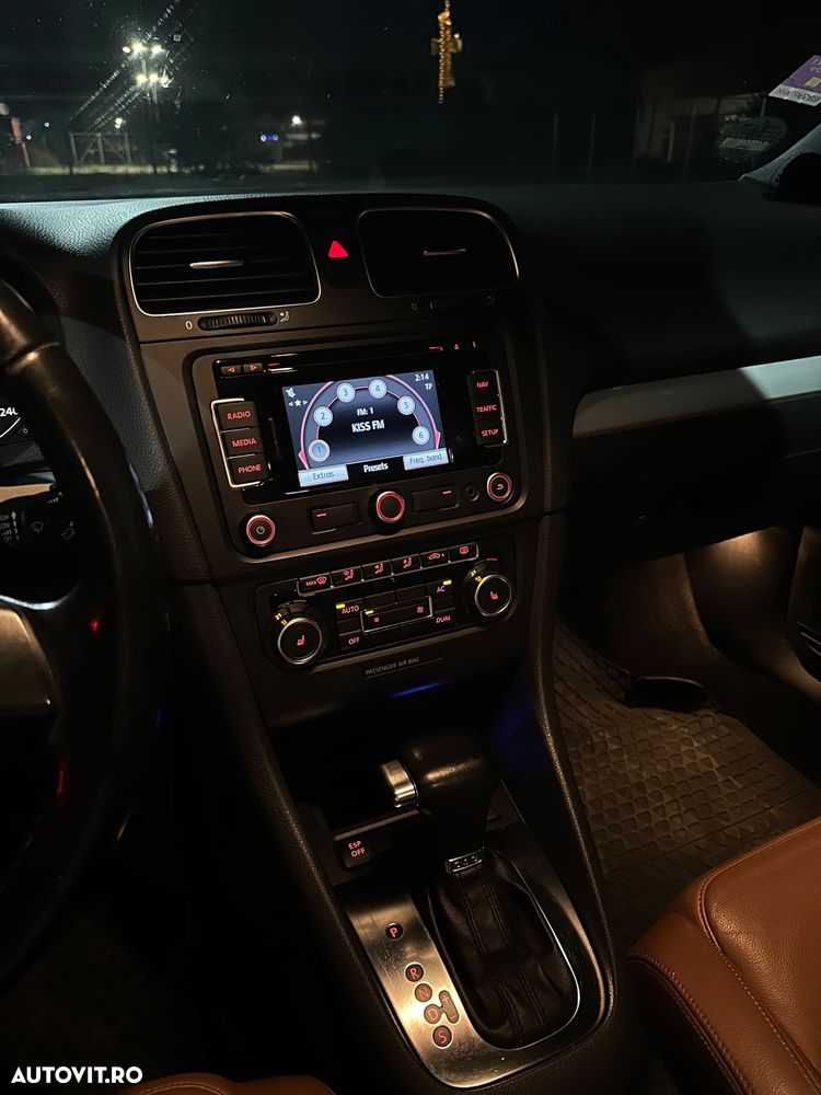 Volkswagen Golf - 6