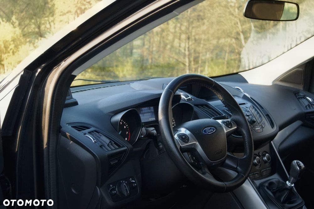 Ford Kuga 1.6 EcoBoost 2x4 Trend - 6