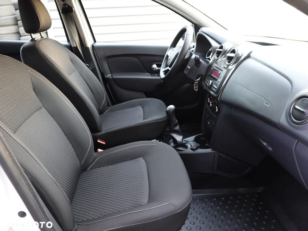 Dacia Sandero 1.0 SCe Laureate - 17