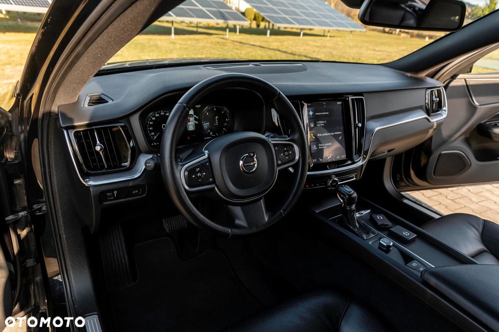 Volvo V60 D3 Geartronic Momentum - 29