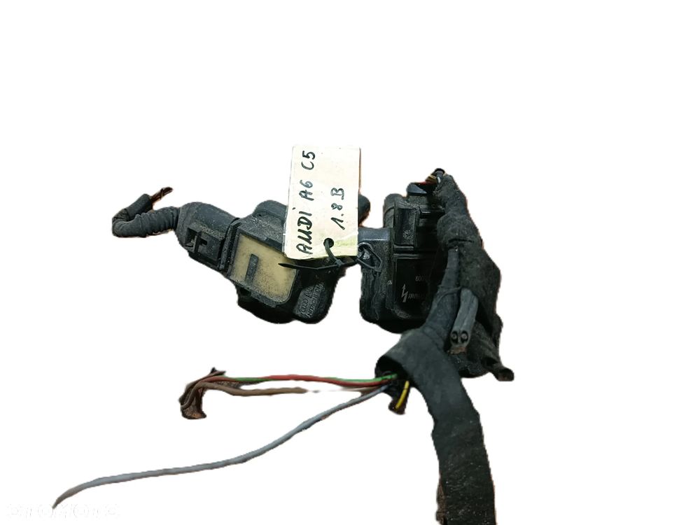 AUDI A6 C5 97-04 r. 1,8 B CEWKA ZAPŁONOWA 0040402009 + - 2