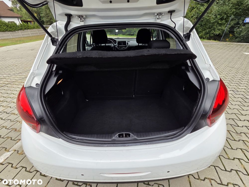 Peugeot 208 1.6 BlueHDi Active S&S - 17