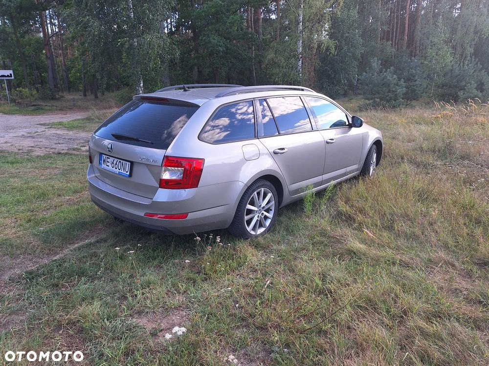 Skoda Octavia 2.0 TDI Style DSG - 5