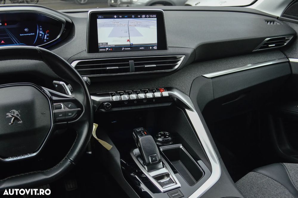 Peugeot 3008 1.5 BlueHDI 130 S&S EAT8 Allure - 9