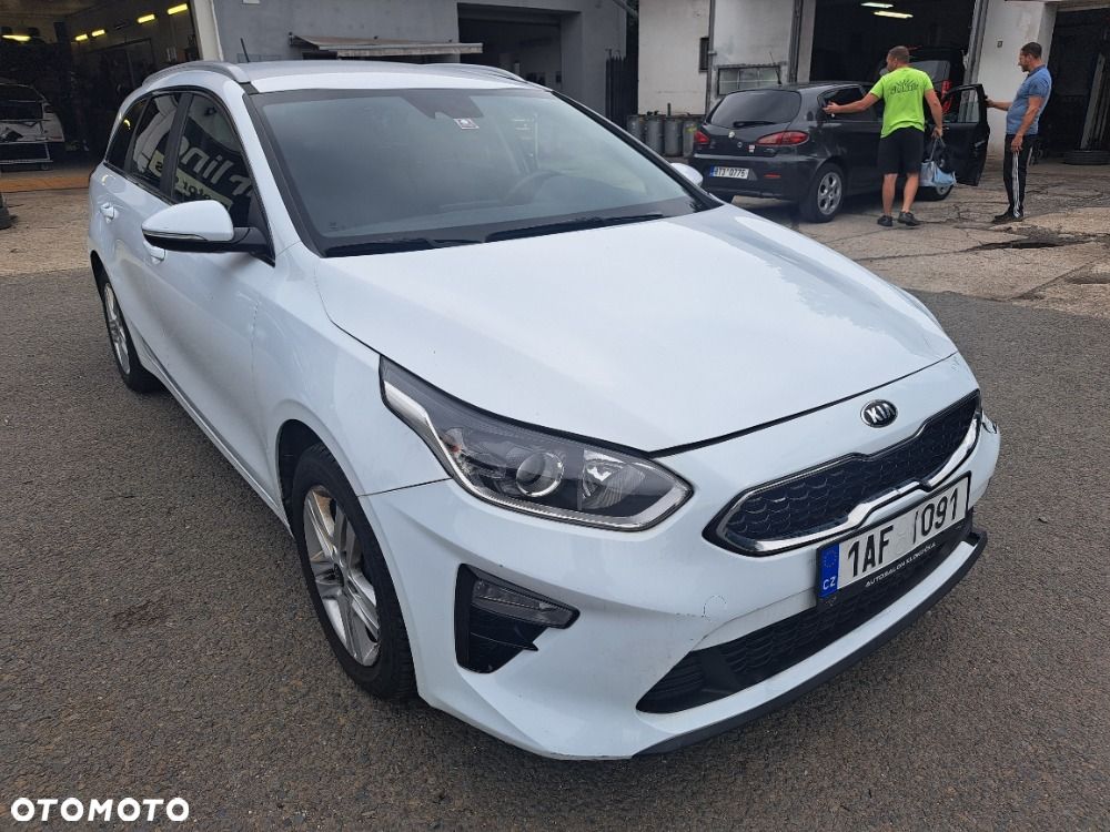 Kia Ceed 1.4 T-GDI L - 1
