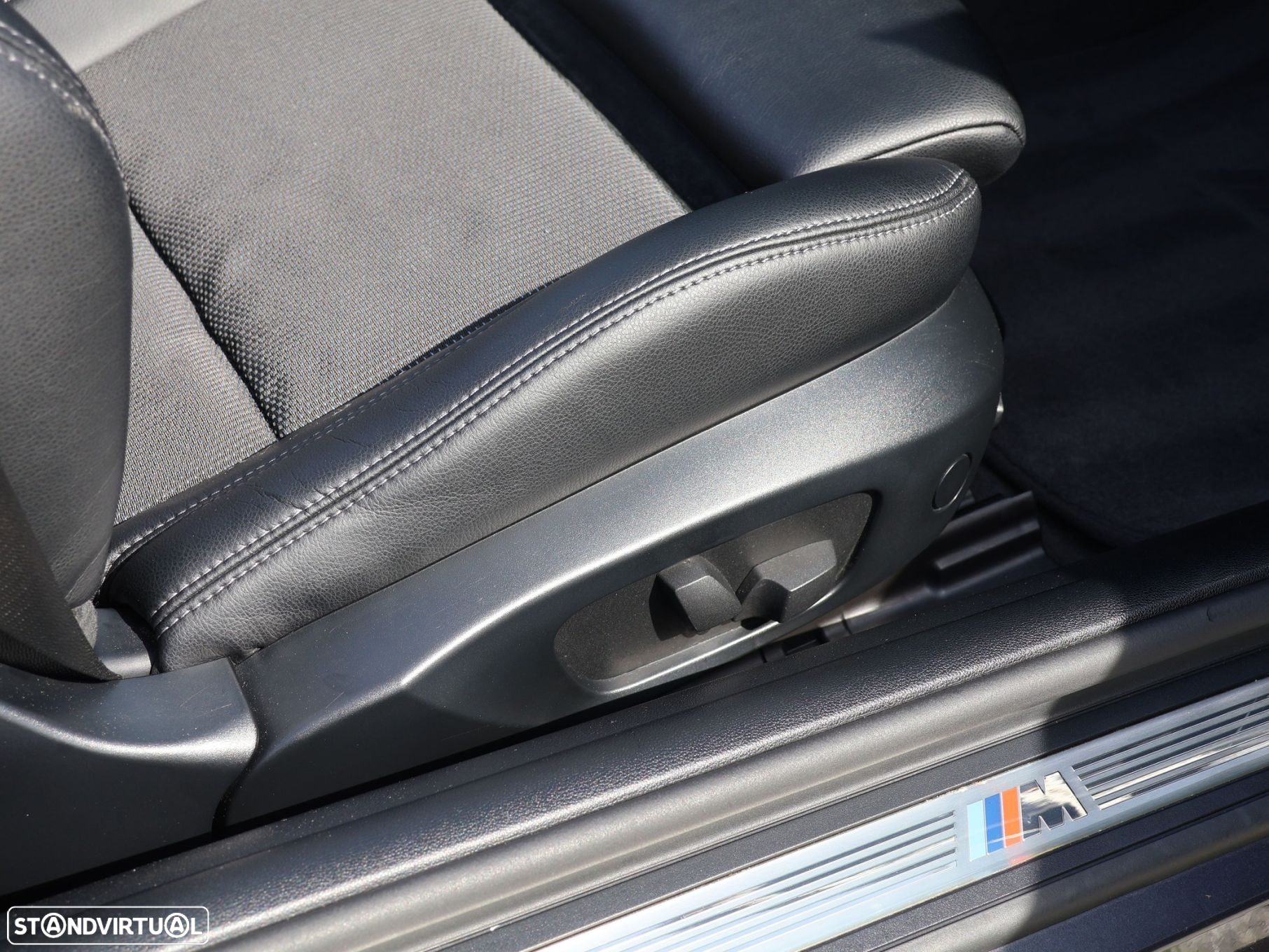 BMW 330 i - 25