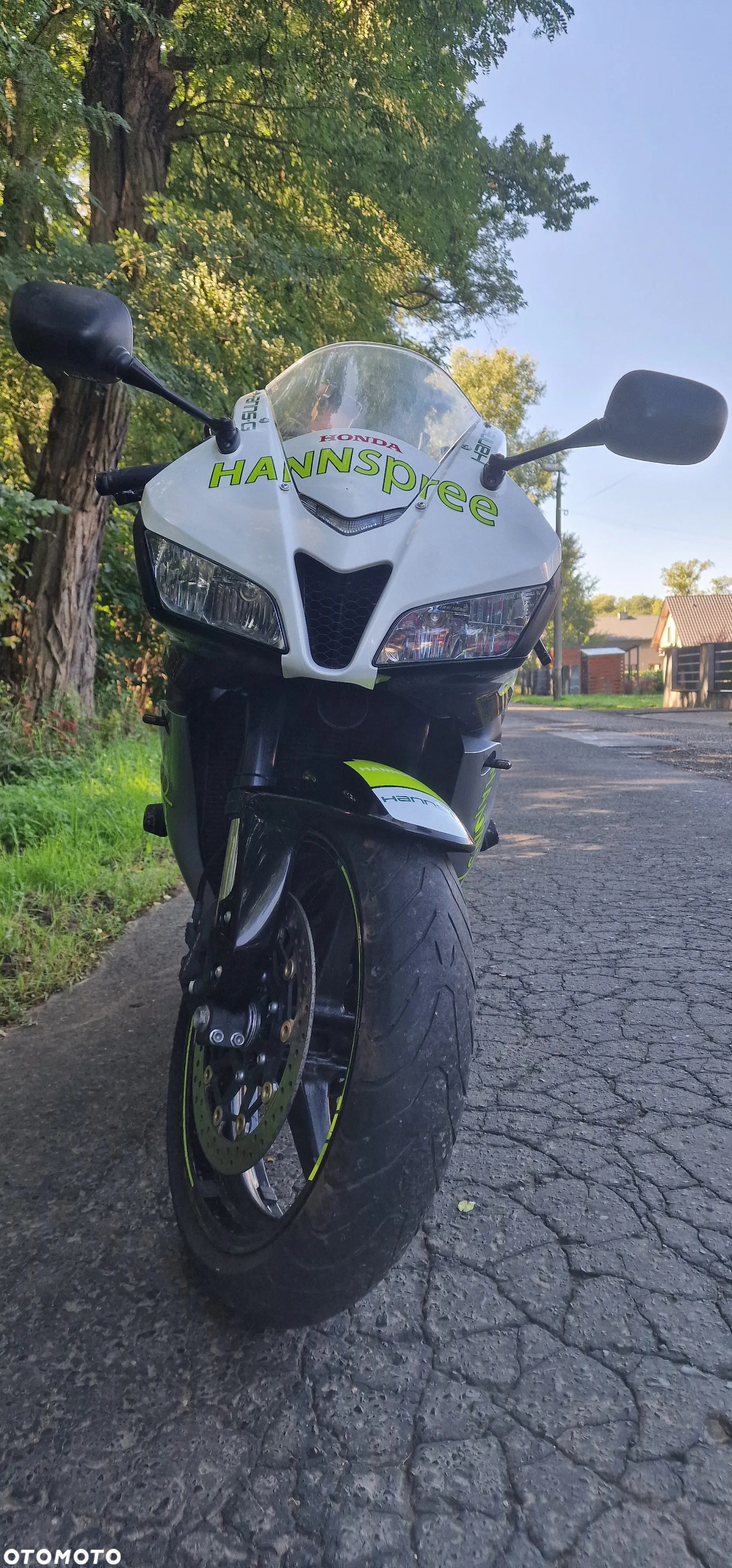 Honda CBR - 9