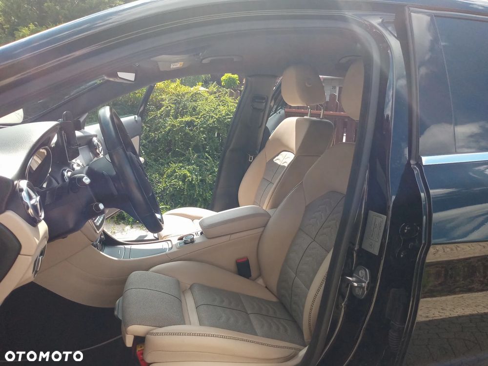 Mercedes-Benz GLA 220 4-Matic - 20
