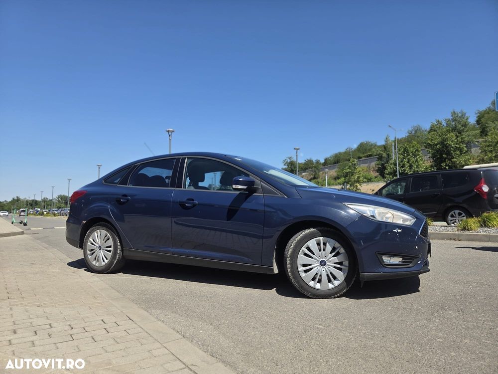 Ford Focus 1.0 EcoBoost Trend - 4